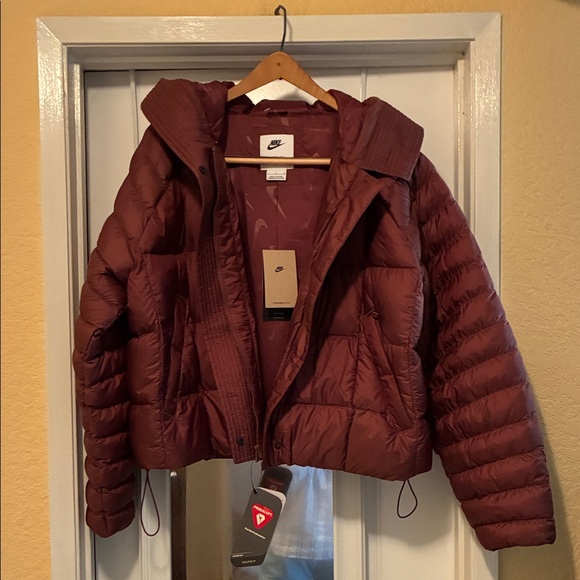 Nike Women's Maroon Puffer Jacket - Picture 1 of 7